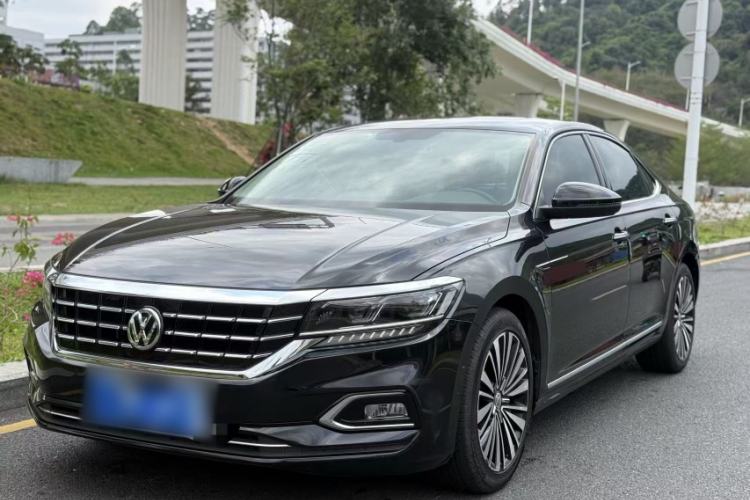 Used Volkswagen Passat 2019 330TSI Luxury Edition China VI Standard