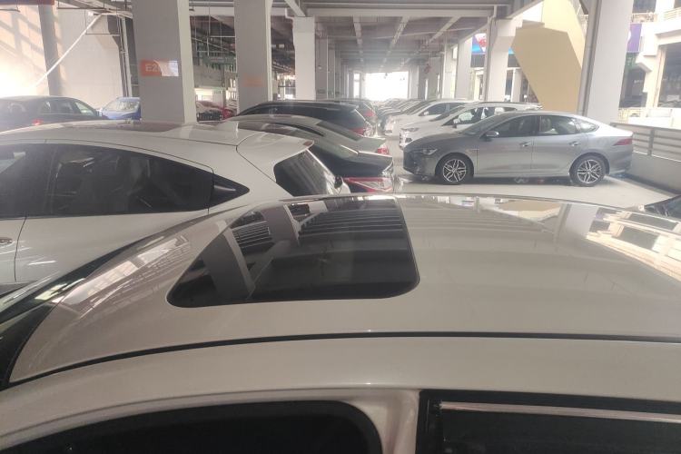 Used Venucia D60 2019 1.6L XL CVT Smart Connect Elite Edition