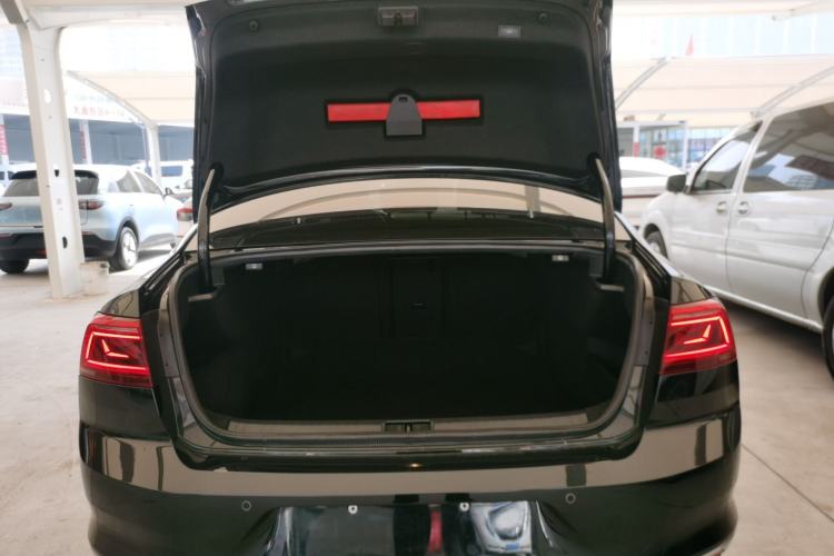 Used Volkswagen Magotan 2020 330TSI DSG Luxury Edition
