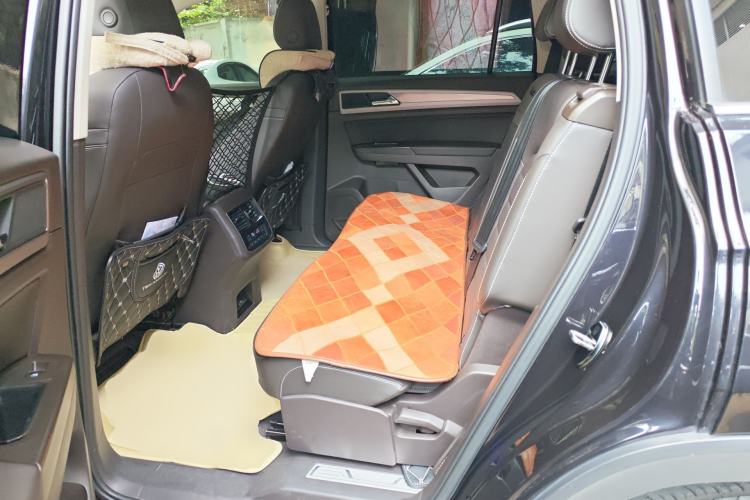 Used Volkswagen Teramont 2017 380TSI Four-Wheel Drive Luxury Edition Left Rear Seat