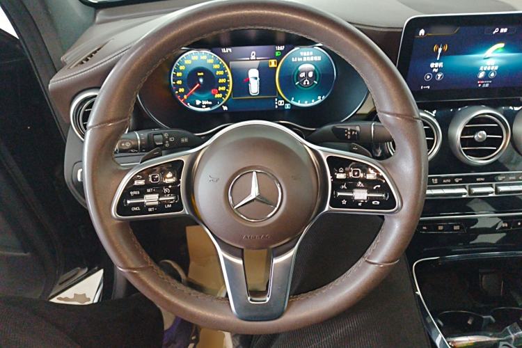 Used Mercedes-Benz GLC 2021 GLC 260 L 4MATIC Dynamic Edition Steering Wheel