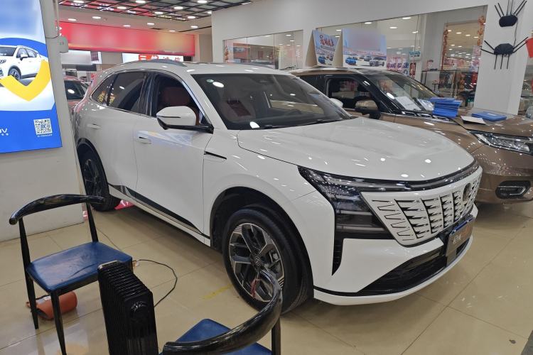 Used CHANGAN CS75 PLUS 2025 4th Generation 1.5T New Blue Whale Smart Luxury Edition Exterior 3