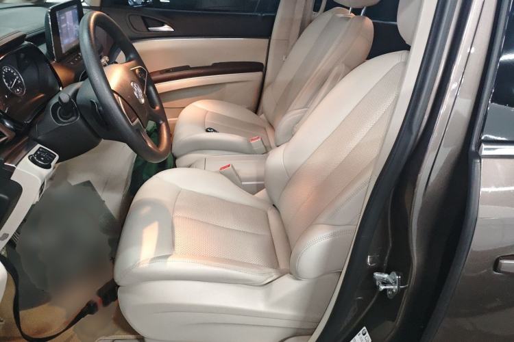 Used Buick GL8 2023 Land Executive Class Comfort Model Left Front Seat