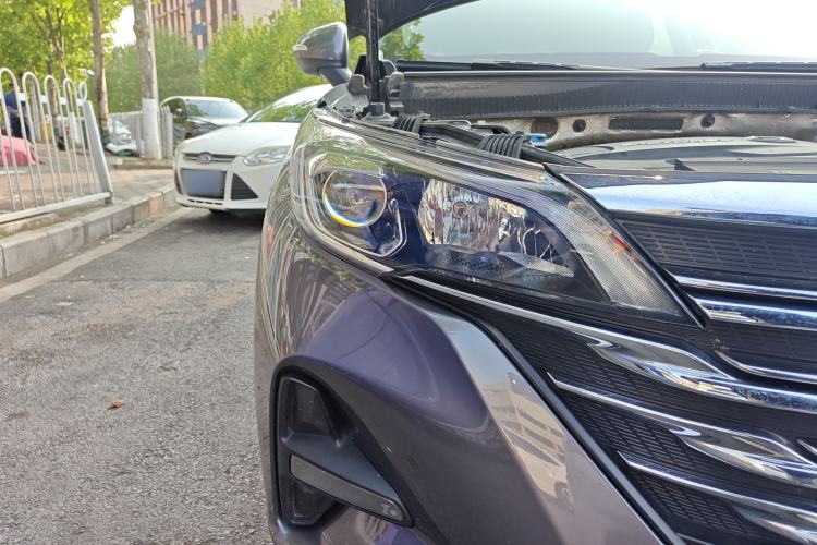 Used GAC Trumpchi GS5 2019 270T Automatic Elite Edition Right Front Headlight