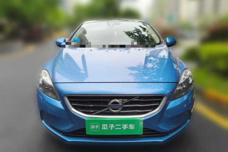 Used Volvo V40 2015 1.6T Zhiya Edition Front