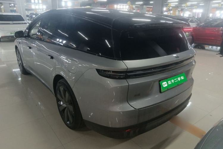 Used Li Auto i8 2025 Model Standard Version
