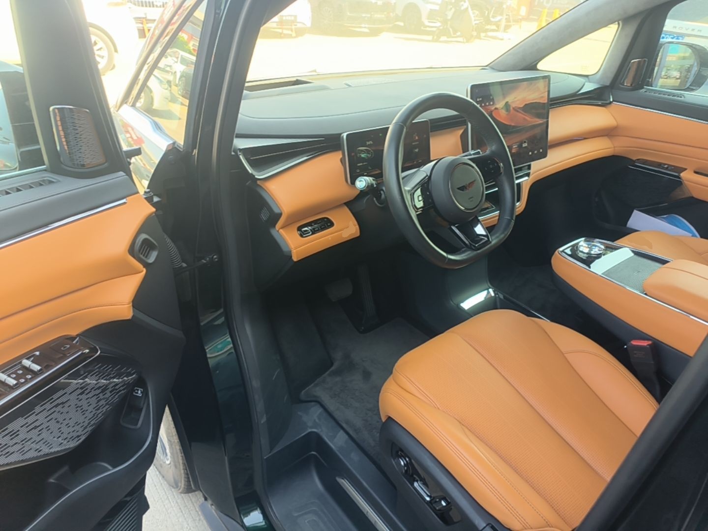 Geely Galaxy LEVC L380 2024 140-Degree 6-Seater All-Wheel-Drive Ultra — снимка 20