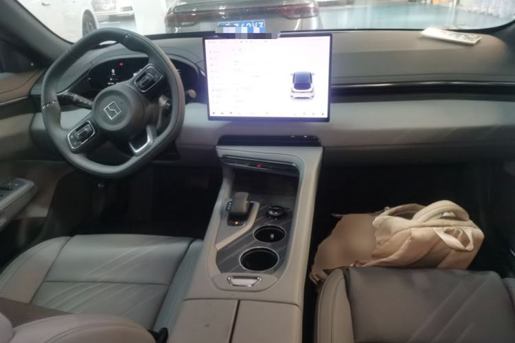 Used Zeekr 001 2025 YOU Edition 100 kWh All-Wheel Drive
