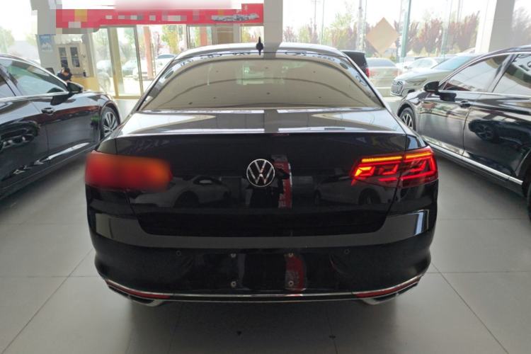 Used Volkswagen Magotan 2023 2 Million Units Limited Edition 330TSI DSG Leading Version