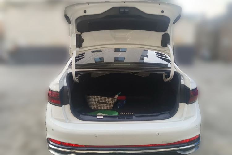 Used Volkswagen Sagitar 2024 300TSI DSG Excellence Edition Trunk