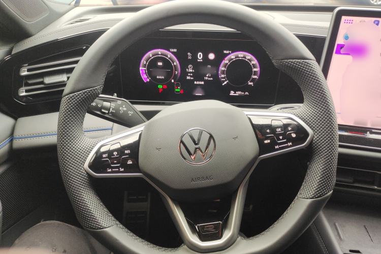 Used Volkswagen Tiguan L 2026 Model, PRO 380TSI Two-Wheel Drive R-Line Smart Leading Edition
