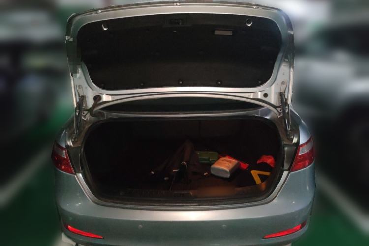 Used Bestune B70 2014 2.0L automatic luxury version