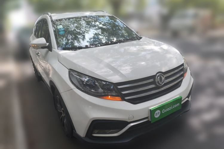 Used Dongfeng Fengon 580 2018 1.5T Manual Luxury Model Front Right 45 Deg