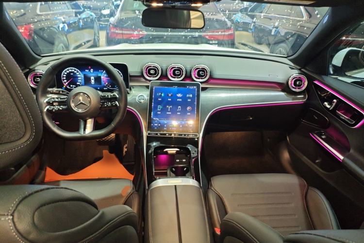 Used Mercedes-Benz C-Class 2024 Restyled C 260 L Sport Edition Center Console