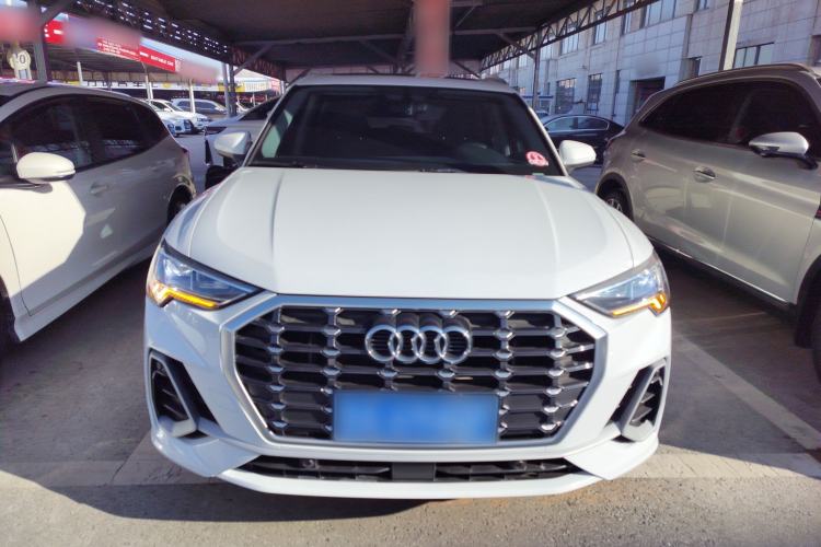 Used Audi Q3 2022 35 TFSI Fashion Dynamic Model
