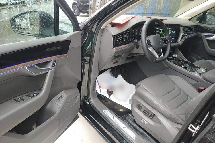 Used Volkswagen Touareg 2022 3.0 TSI Prestige Edition Classic Sport Package