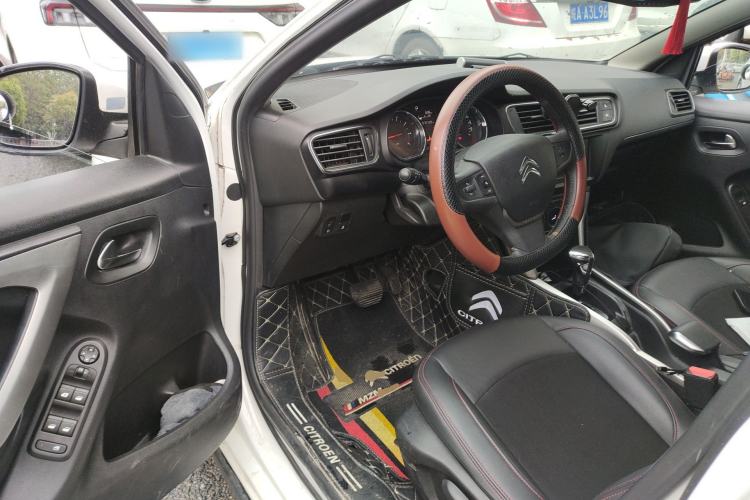 Used Citroen C3-XR 2015 1.6L Automatic Fashion Model Driver Seat