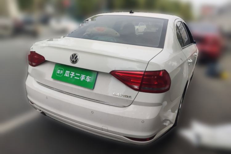 Used Volkswagen Lavida 2015 1.6L Automatic Comfort Edition
