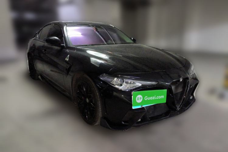 Used Alfa Romeo Giulia 2021 2.0T 280HP Luxury Sport Edition
