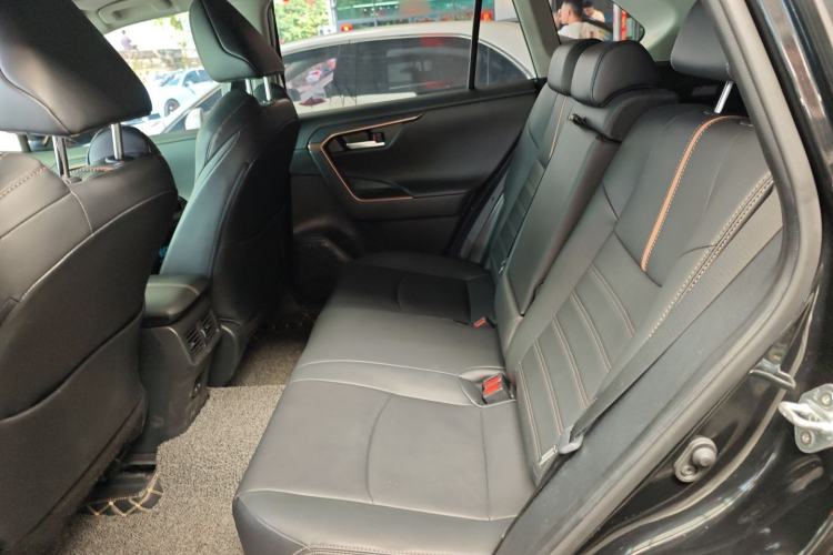 Used Toyota Wildlander 2024 2.0L CVT Two-Wheel Drive Luxury PLUS Edition Left Rear Seat