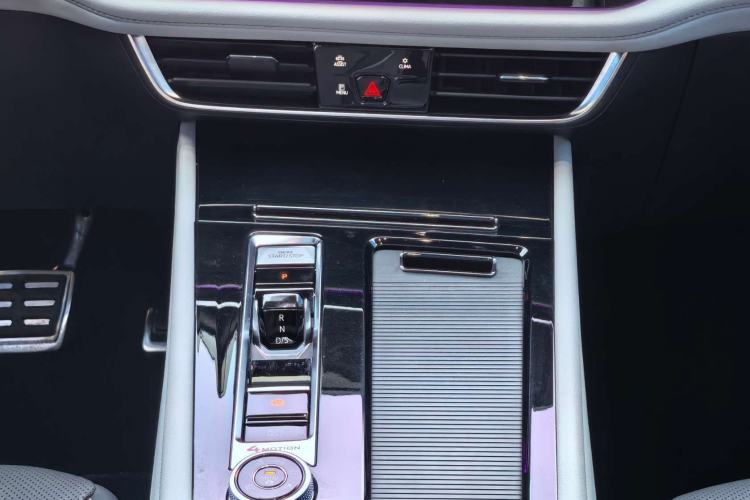 Used Volkswagen Teramont 2024 380TSI Four-Wheel Drive Prestige Luxury Edition Gear Lever