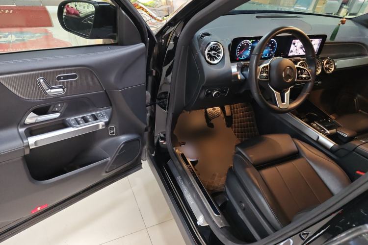 Used Mercedes-Benz GLB 2020 Facelift GLB 200 Fashion Edition Driver Seat