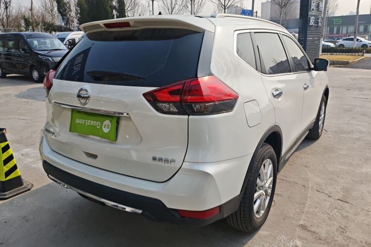 Used Nissan X-Trail 2023 Classic 2.0L Two-Wheel Drive Smart Connect Premium Edition
