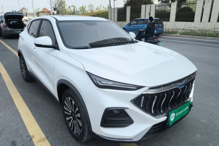 Used CHANGAN OSHAN X5 2021 1.5T DCT Prestige Edition Front Right 45 Deg