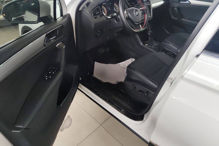 Used Volkswagen Tiguan L 2019 Updated Version 330TSI Automatic Two-Wheel Drive Panoramic Comfort Edition China VI Standard