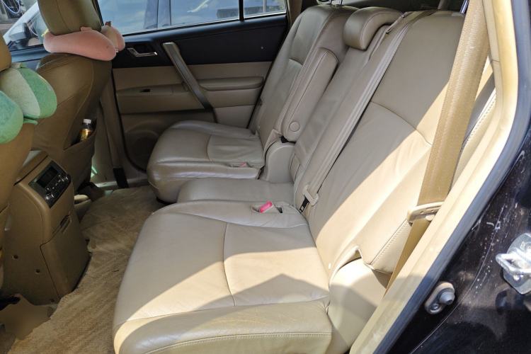 Used Toyota Highlander 2012 2.7L Two-Wheel Drive 7-Seater Luxury Edition