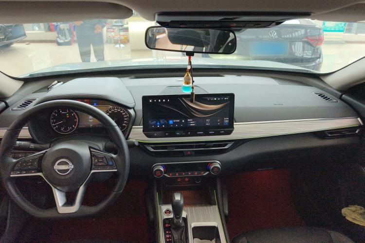 Used Nissan Teana 2022 2.0T XL Enjoyment Edition Center Console