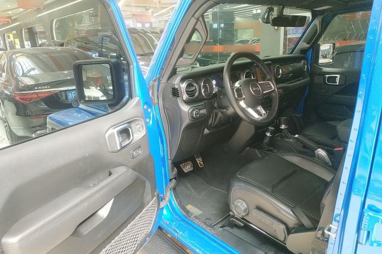 Used Jeep Wrangler 2022 2.0T High Altitude Four-Door Edition Driver Seat