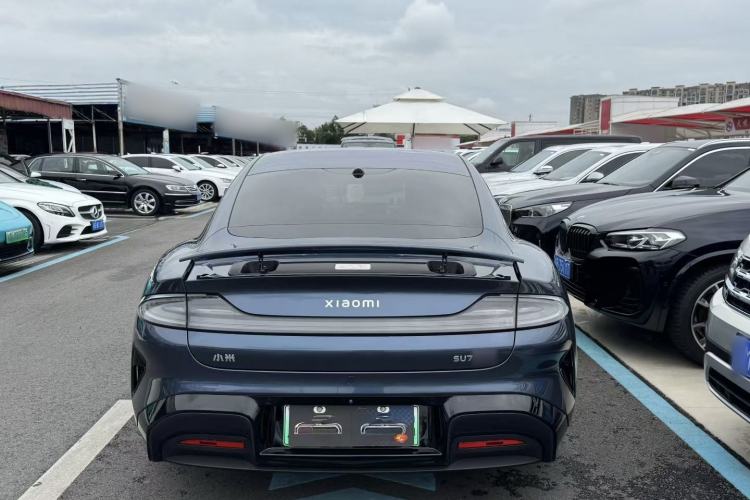 Used Xiaomi Auto SU7 2024 Four-Wheel Drive Ultra-Long Range Advanced Intelligent Driving Max Edition
