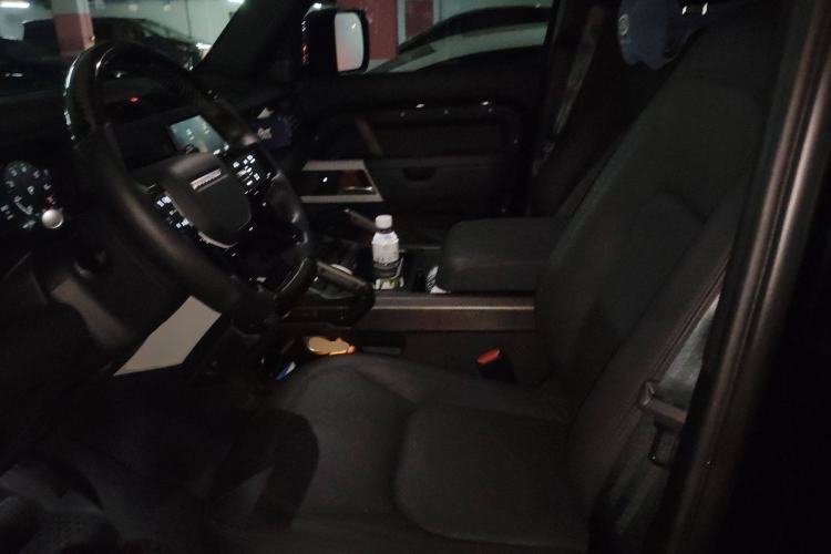 Used Land Rover Defender 2024 110 3.0T P400 Dark Edition Left Front Seat