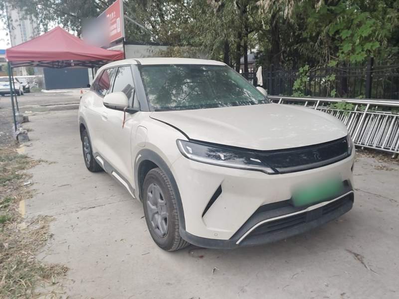 Used BYD Yuan UP 2025 Model 301KM Leading Version — 3