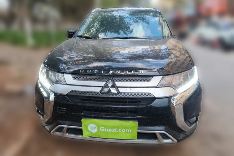 Used Mitsubishi Outlander 2019 2.4L 4x4 Zhi Xiang Edition 5 Seats China VI Standard
