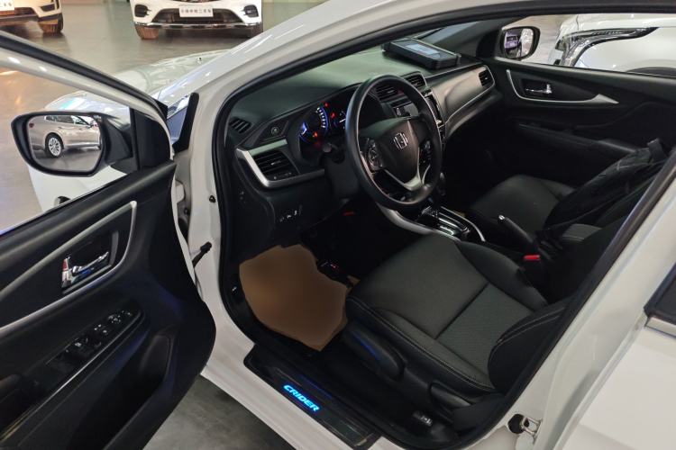 Used Honda Crider 2016 1.8L CVT Luxury Edition
