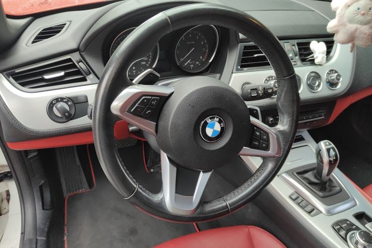 Used BMW Z4 2013 sDrive20i Leading Model