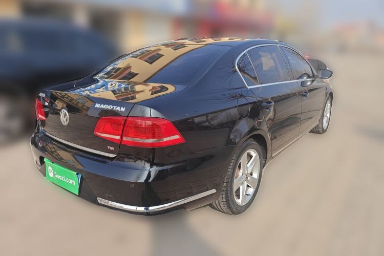 Used Volkswagen Magotan 2016 1.8TSI Luxury Comfort Model
