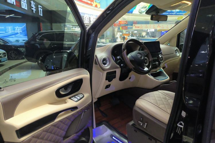 Used Mercedes-Benz Vito 2021 2.0T Business Version 7 Seats Driver Seat