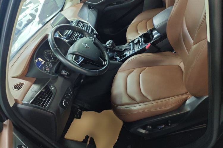 Used BORGWARD BX5 2017 20TGDI Automatic Two-Wheel Drive Pioneer Edition
