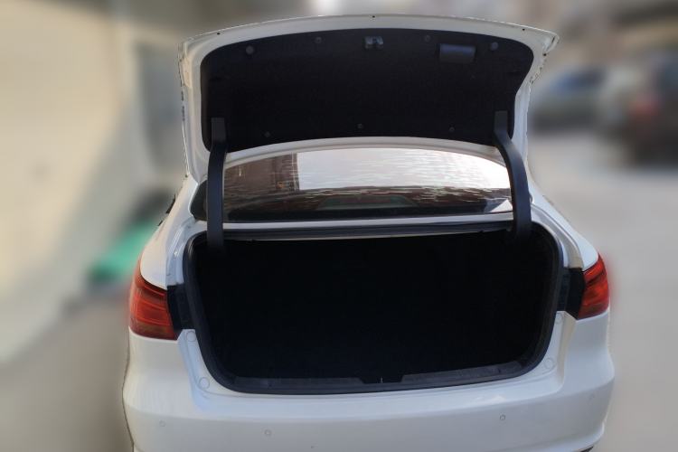 Used CHANGAN Raeton CC 2018 1.5T Automatic Haoya Model Guangmang Edition China V Standard
