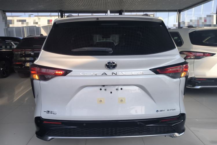 Used Toyota Granvia 2026 Model 2.5L Hybrid Prestige PLUS Four-Wheel Drive Edition