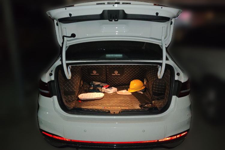 Used Volkswagen Lavida 2024 1.5L Automatic Starry Sky 5 Million Edition