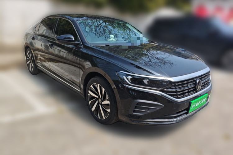 Used Volkswagen Passat 2024 330TSI Elite Edition Front Right 45 Deg