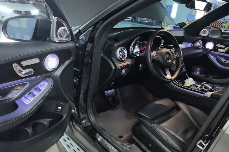 Used Mercedes-Benz GLC 2017 GLC 260 4MATIC Luxury Model
