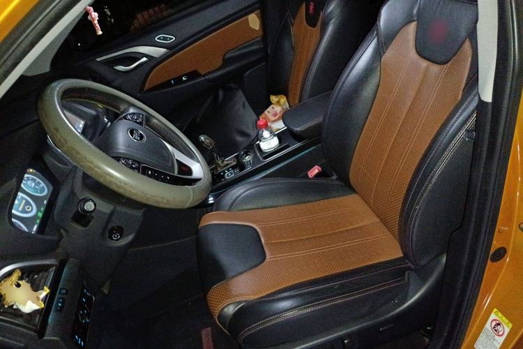 Used BYD Qin New Energy 2015 1.5T Dual-Crown Flagship Plus Edition Left Front Seat