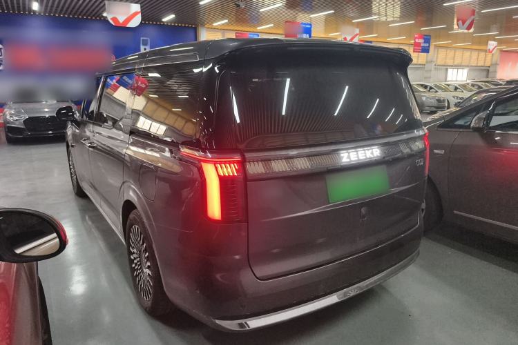 Used Zeekr 009 2024 7-Seater Aisle Version 108 kWh Rear Left 45 Deg