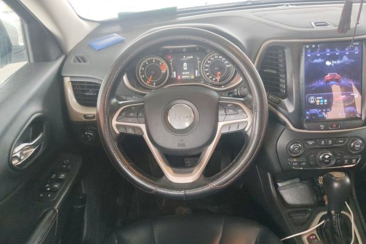 Used Jeep Cherokee 2016 2.4L Leading Edition