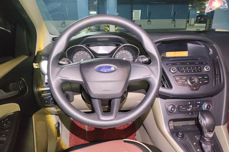 Used Ford Focus 2015 Sedan 1.6L Automatic Comfort Model
